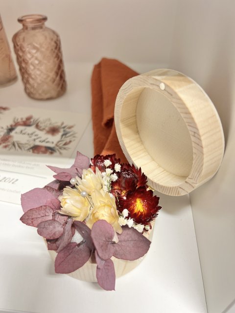 Dřevěná krabička na prstýnky natural kulatá