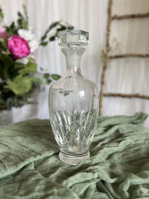 Broušená karafa jednoduchá