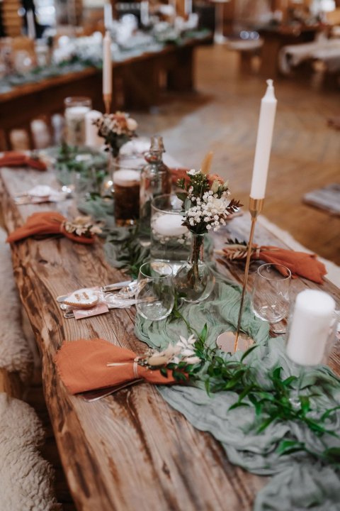 Olivový mušelín běhoun 180 cm