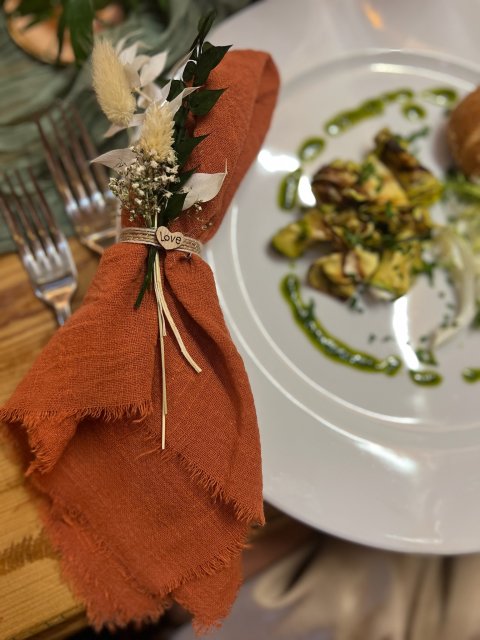 Malé květiny do ubrousků