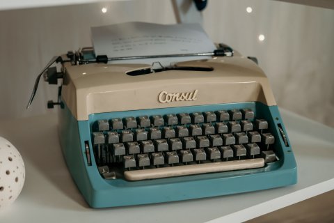 Psací stroj Consul 1518