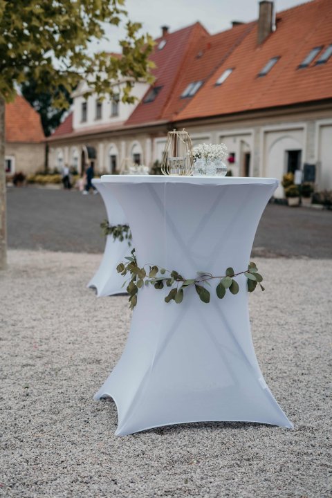 Banketový / bistro stolek