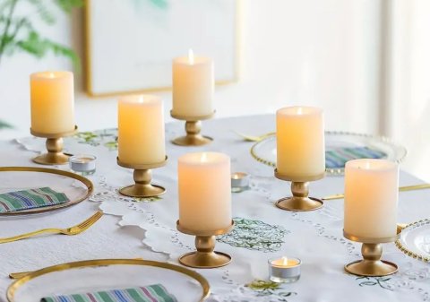 Zlatý svícen na nízké nožce