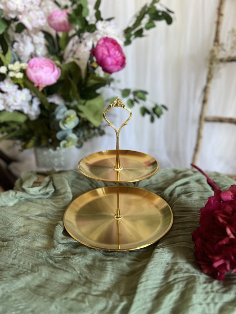 Zlatý etažér 2 patra