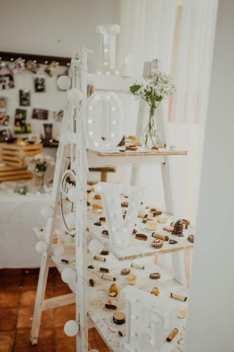 Svítící nápis LOVE 22 cm