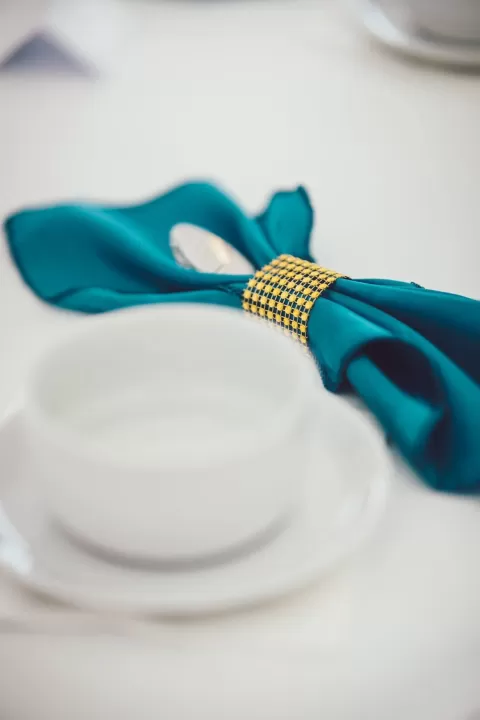 Tyrkysový ubrousek satén