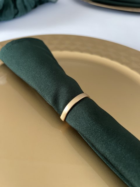 Zlatá spona na ubrousek jednoduchá matná malá