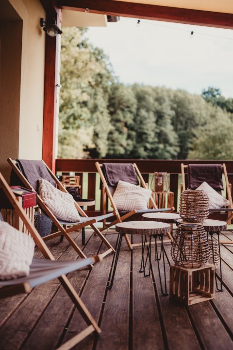 Polštář béžový chlupatý