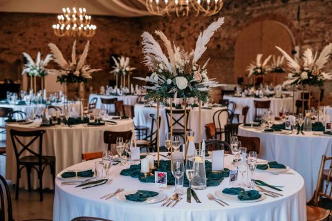 Konstrukce na stoly na květinové aranžmá (stojan)